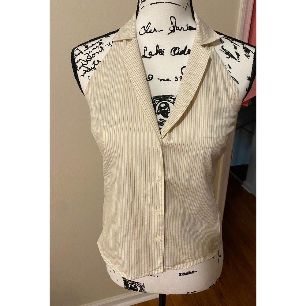 Banana Republic Size Medium Cream Backless Front buttons with collar